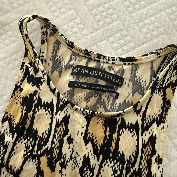 Urban Outfitters Tank - Picture 2 of 4